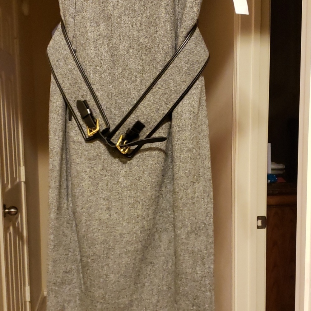 Dress - Picture 2 of 5